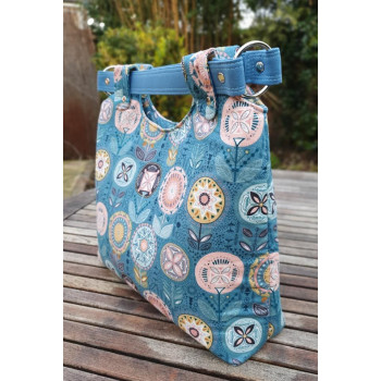 The Loopy Lou Bag Pattern by Mrs H